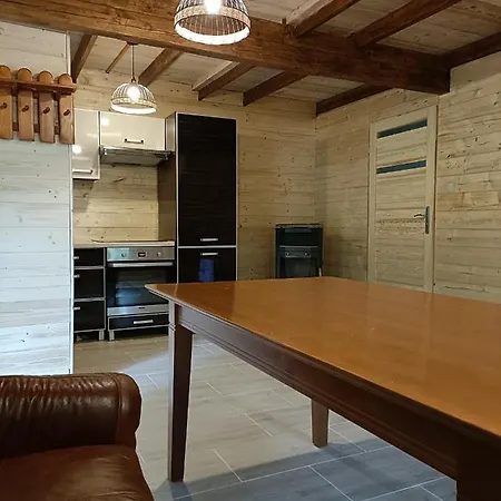 بيت للعطل Dom Sosnowy